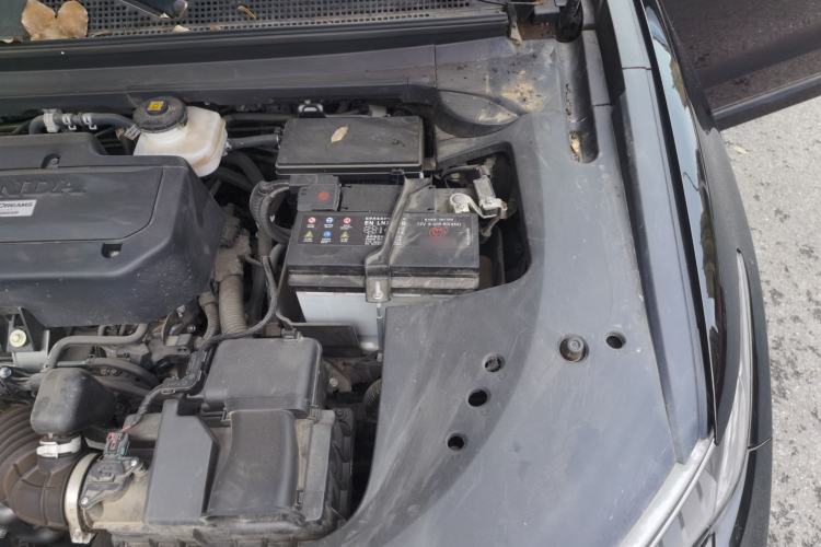 Used Honda UR-V 2023 240TURBO Two-Wheel Drive Zhiyue Edition Engine Bay Left