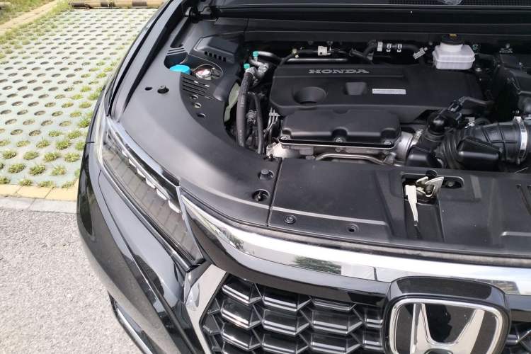 Used Honda UR-V 2023 370TURBO Two-Wheel-Drive Luxury Edition Engine Bay Right