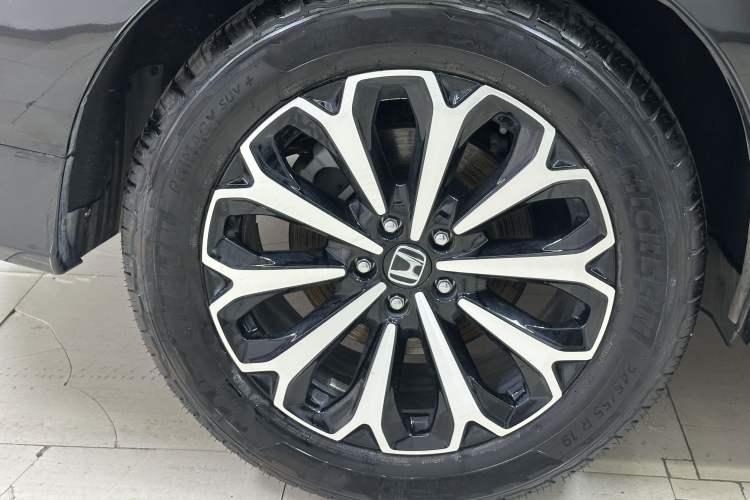 Used Honda UR-V 2023 370TURBO Two-Wheel-Drive Luxury Edition Exterior 6