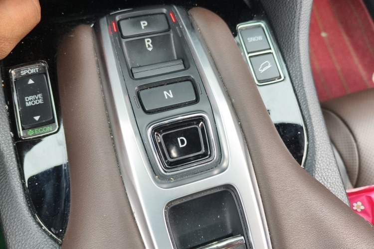 Used Honda UR-V 2023 370TURBO Four-Wheel Drive Luxury Edition Gear Lever