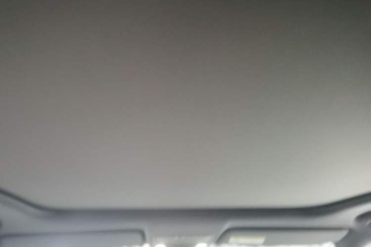 Used Honda UR-V 2023 370TURBO Two-Wheel-Drive Luxury Edition Headliner