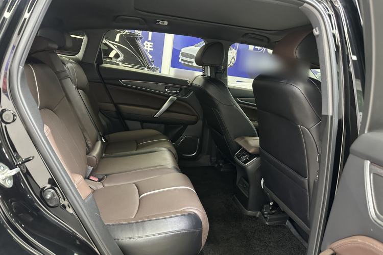 Used Honda UR-V 2023 370TURBO Two-Wheel-Drive Luxury Edition Interior 13