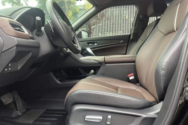 Used Honda UR-V 2023 370TURBO Two-Wheel-Drive Luxury Edition Interior 3