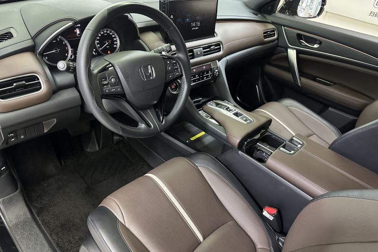 Used Honda UR-V 2023 370TURBO Two-Wheel-Drive Luxury Edition Interior 5