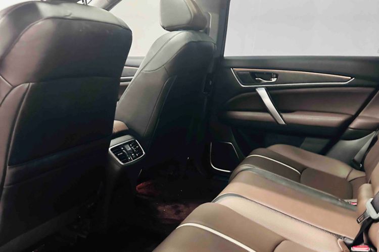 Used Honda UR-V 2023 370TURBO Two-Wheel-Drive Luxury Edition Interior 6