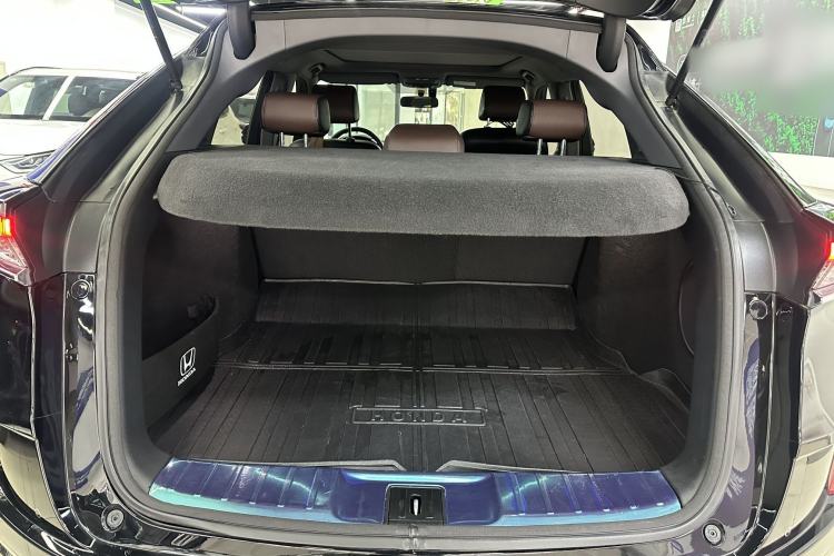 Used Honda UR-V 2023 370TURBO Two-Wheel-Drive Luxury Edition Interior 8