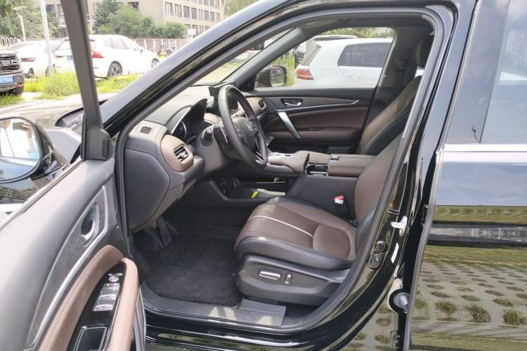 Used Honda UR-V 2023 370TURBO Two-Wheel-Drive Luxury Edition Left Front Seat