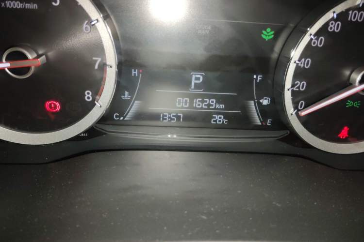 Used Honda UR-V 2023 370TURBO Two-Wheel-Drive Luxury Edition Odometer Close Up