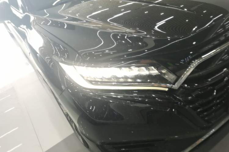 Used Honda UR-V 2023 370TURBO Two-Wheel-Drive Luxury Edition Right Front Headlight