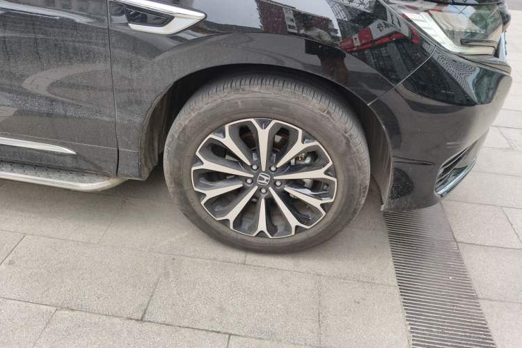Used Honda UR-V 2023 370TURBO Four-Wheel Drive Luxury Edition Right Front Wheel Hub