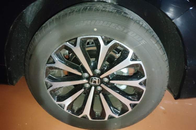 Used Honda UR-V 2023 370TURBO Two-Wheel-Drive Luxury Edition Right Front Wheel Hub