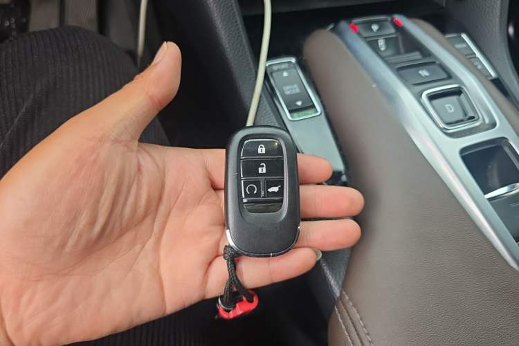 Used Honda UR-V 2023 370TURBO Four-Wheel Drive Luxury Edition Vehicle Key