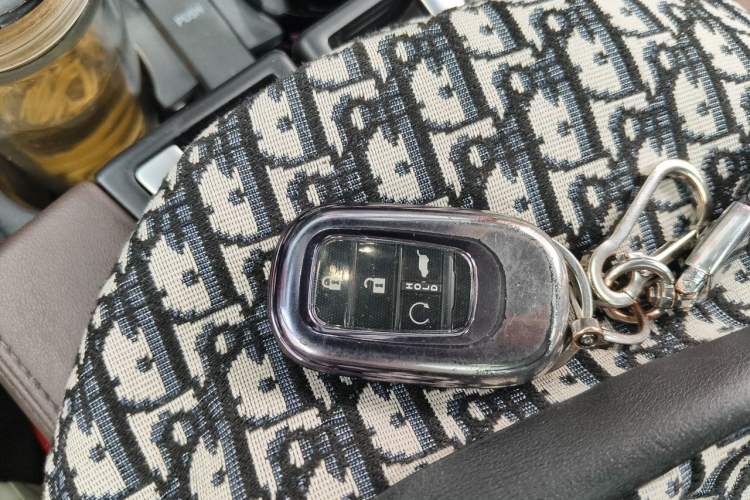 Used Honda UR-V 2023 370TURBO Four-Wheel Drive Luxury Edition Vehicle Key