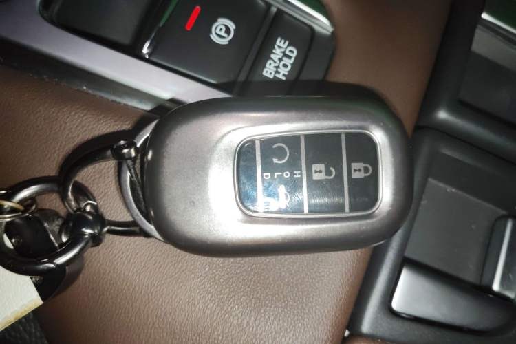 Used Honda UR-V 2023 370TURBO Two-Wheel-Drive Luxury Edition Vehicle Key
