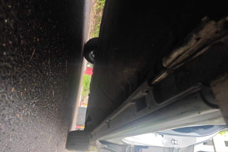 Used Honda UR-V 2023 240TURBO Two-Wheel Drive Zhijing Edition Chassis Front Left