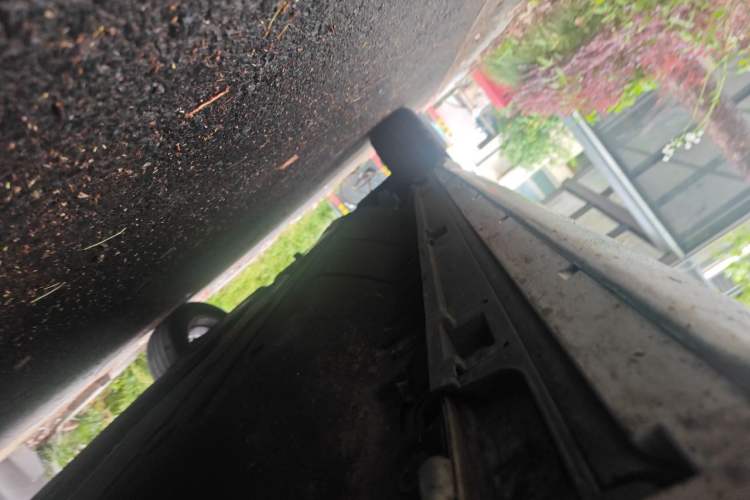 Used Honda UR-V 2023 240TURBO Two-Wheel Drive Zhijing Edition Chassis Front Right