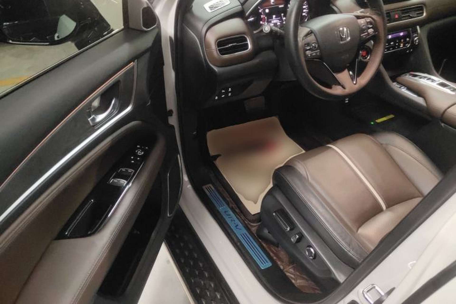 Used Honda UR-V 2023 370TURBO Four-Wheel Drive Luxury Edition Driver Seat