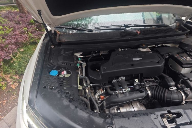 Used Honda UR-V 2023 240TURBO Two-Wheel Drive Zhijing Edition Engine Bay Right