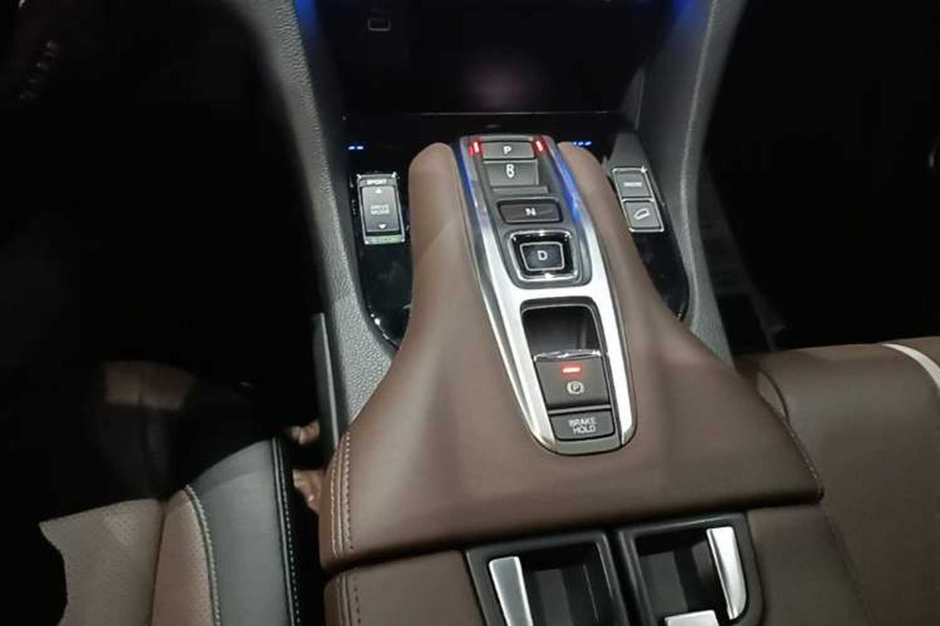 Used Honda UR-V 2023 370TURBO Four-Wheel Drive Luxury Edition Gear Lever