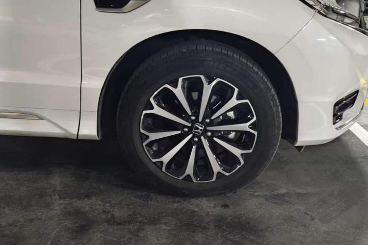 Used Honda UR-V 2023 370TURBO Four-Wheel Drive Luxury Edition Right Front Wheel Hub
