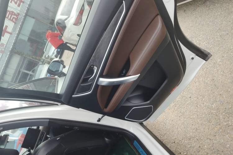 Used Honda UR-V 2023 370TURBO Two-Wheel-Drive Luxury Edition Right Rear Door Interior