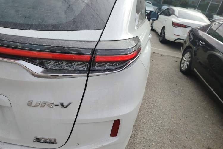 Used Honda UR-V 2023 370TURBO Two-Wheel-Drive Luxury Edition Right Rear Taillight