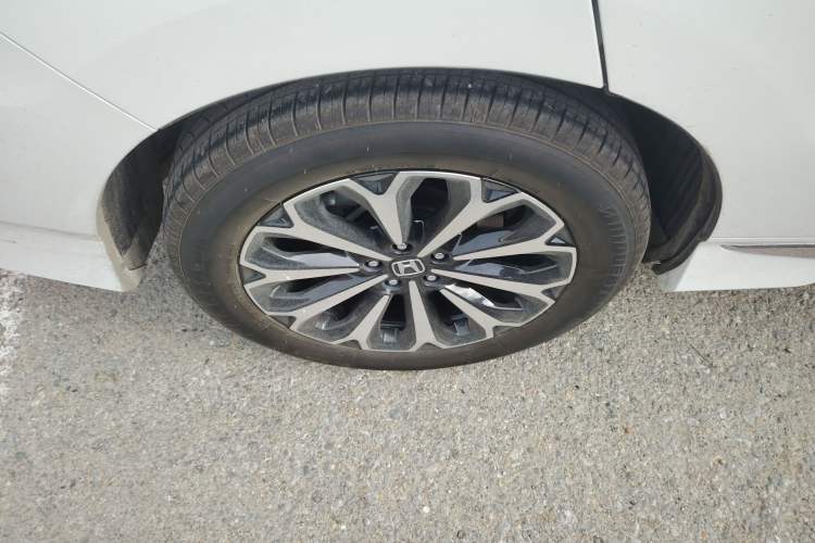 Used Honda UR-V 2023 370TURBO Two-Wheel-Drive Luxury Edition Right Rear Wheel Hub