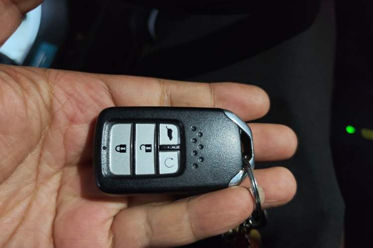 Used Honda UR-V 2023 370TURBO Four-Wheel Drive Luxury Edition Vehicle Key