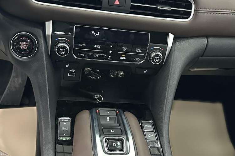 Used Honda UR-V 2024 370TURBO Two-Wheel-Drive Luxury Edition Gear Lever