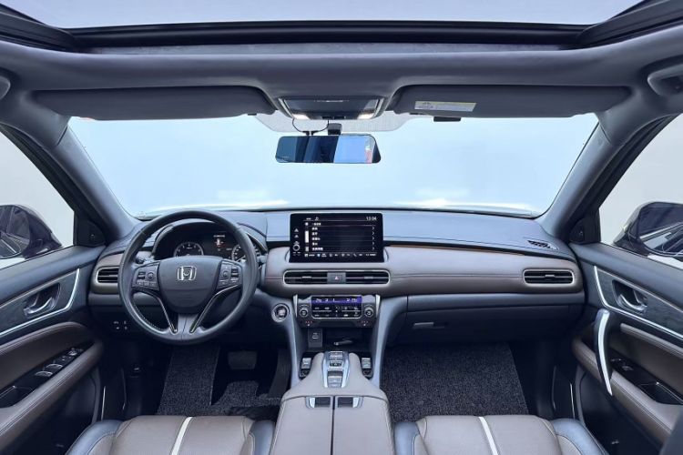 Used Honda UR-V 2024 370TURBO Two-Wheel-Drive Luxury Edition Interior 3