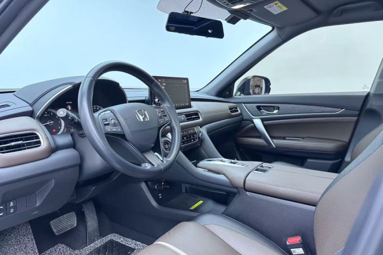 Used Honda UR-V 2024 370TURBO Two-Wheel-Drive Luxury Edition Interior 4