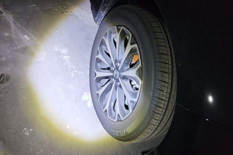 Used Honda UR-V 2024 370TURBO Two-Wheel-Drive Luxury Edition Right Front Wheel Hub