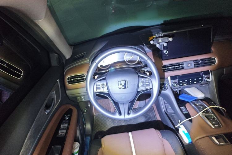 Used Honda UR-V 2024 370TURBO Two-Wheel-Drive Luxury Edition Steering Wheel
