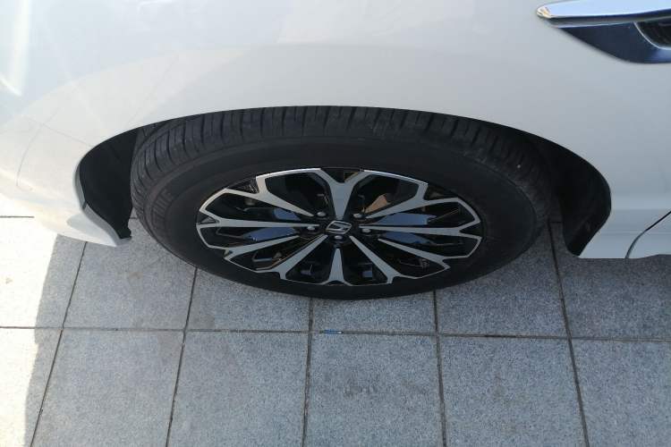 Used Honda UR-V 2024 370TURBO Two-Wheel-Drive Luxury Edition Left Front Wheel Hub
