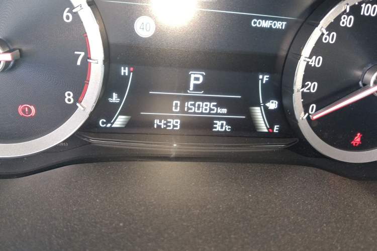 Used Honda UR-V 2024 240TURBO Two-Wheel-Drive Zhijing Edition Odometer Close Up