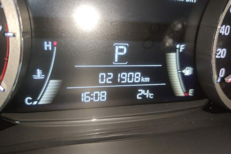 Used Honda UR-V 2024 370TURBO Four-Wheel Drive Deluxe Edition Odometer Close Up