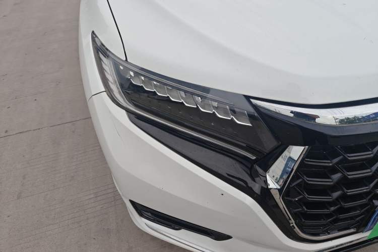 Used Honda UR-V 2024 370TURBO Two-Wheel-Drive Luxury Edition Right Front Headlight
