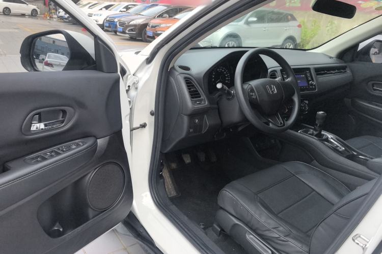 Used Honda Vezel 2015 1.5L manual two-wheel drive Comfort trim level Driver Seat