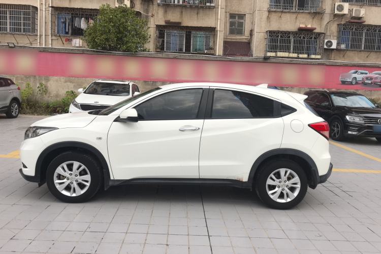 Used Honda Vezel 2015 1.5L manual two-wheel drive Comfort trim level Left Side