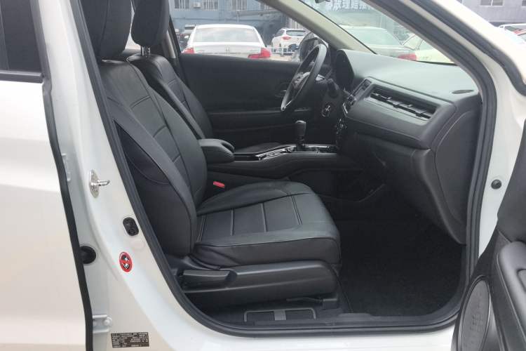Used Honda Vezel 2015 1.5L manual two-wheel drive Comfort trim level Right Front Seat