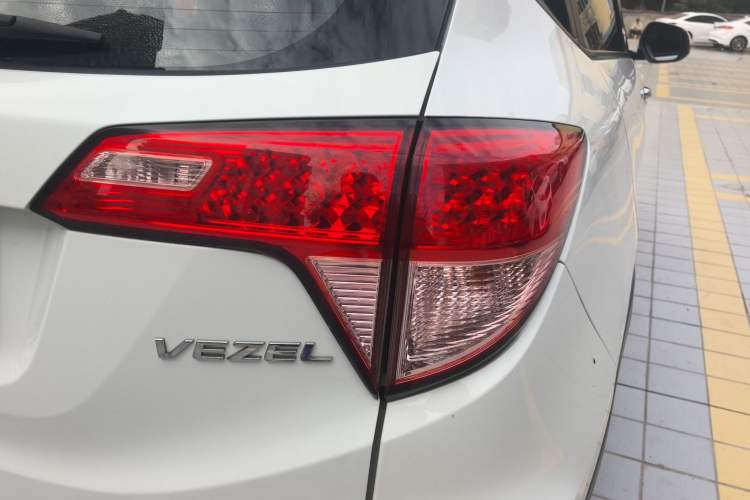 Used Honda Vezel 2015 1.5L manual two-wheel drive Comfort trim level Right Rear Taillight