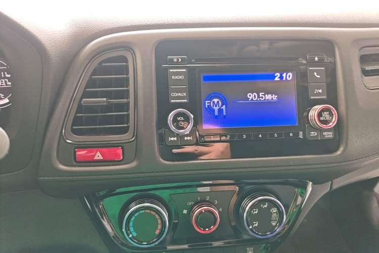 Used Honda Vezel 2015 1.8L CVT 2WD Elite Model Audio And AC Panel