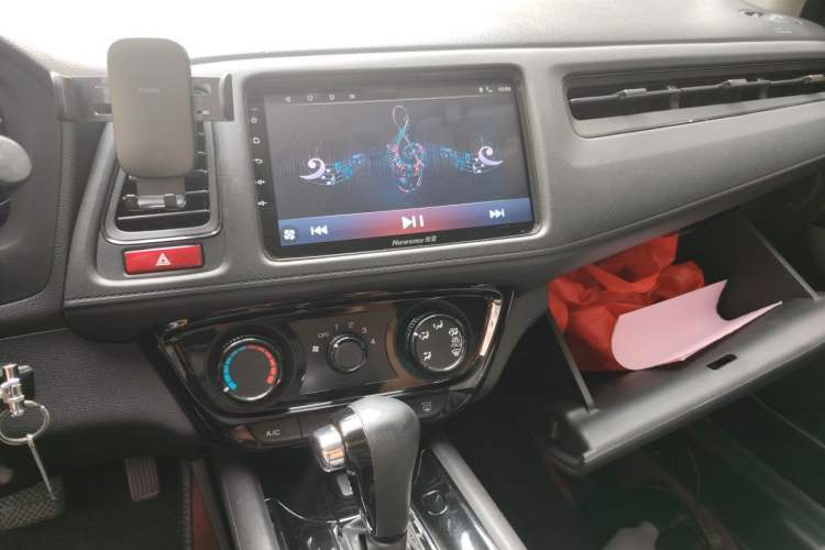 Used Honda Vezel 2015 1.8L CVT 2WD Elite Model Audio And AC Panel
