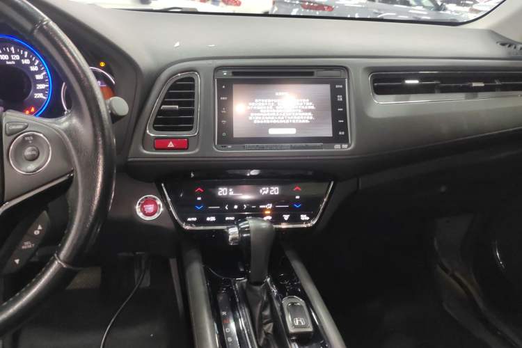 Used Honda Vezel 2015 1.8L CVT Four-Wheel Drive Flagship Model Audio And AC Panel