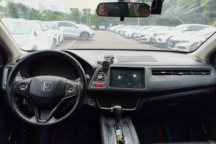 Used Honda Vezel 2015 1.8L CVT Four-Wheel Drive Flagship Model Center Console