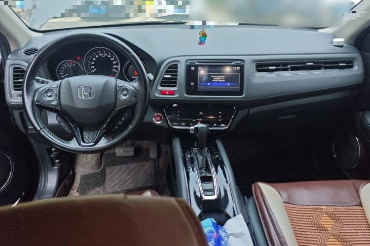 Used Honda Vezel 2015 1.8L CVT 2WD Luxury Model Center Console