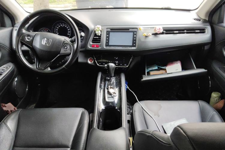 Used Honda Vezel 2015 1.8L CVT Four-Wheel Drive Flagship Model Center Console