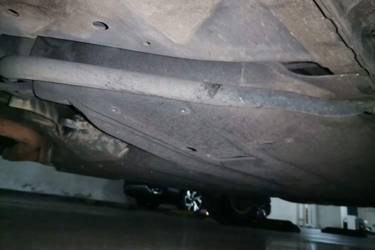 Used Honda Vezel 2015 1.5L CVT two-wheel drive Comfort trim Chassis Front Left