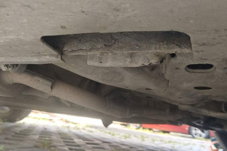 Used Honda Vezel 2015 1.5L CVT two-wheel drive Comfort trim Chassis Front Right