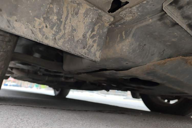 Used Honda Vezel 2015 1.5L CVT two-wheel drive Comfort trim Chassis Front Right